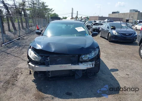 2016 Honda Civic Lx z USA, uszkodzony, nr VIN 2HGFC2F57GH543398